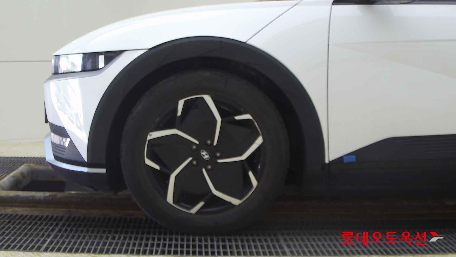 Hyundai IONIQ 5 id 2720992 из Кореи 21