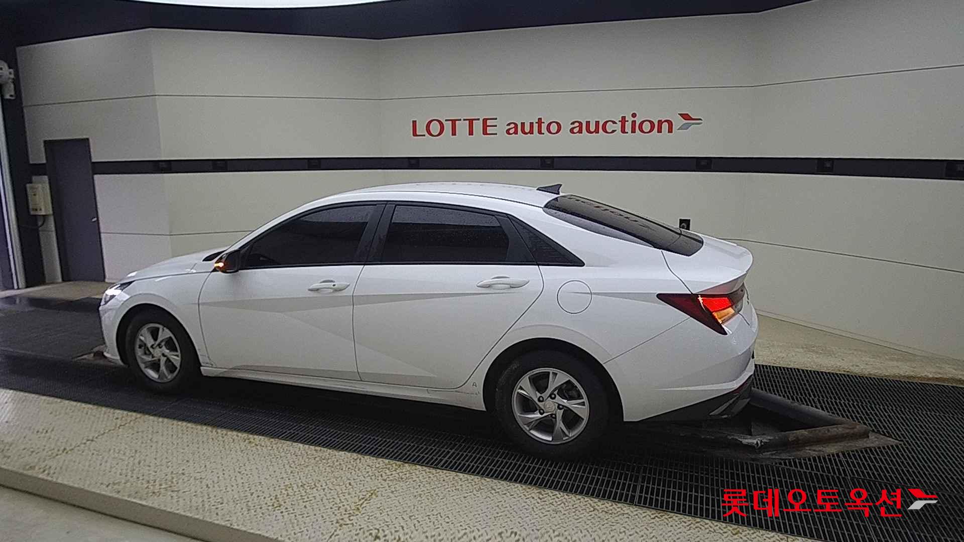 Hyundai Avante id 2708624 из Кореи 11