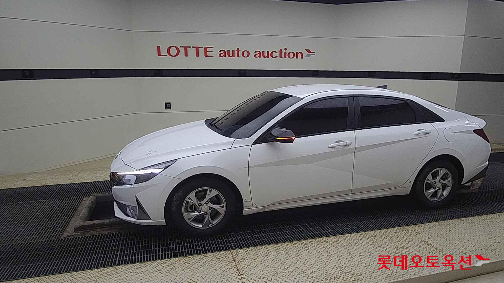 Hyundai Avante id 2708624 из Кореи 12