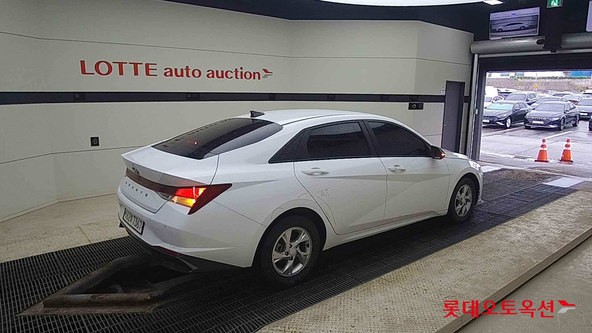 Hyundai Avante id 2708624 из Кореи 19