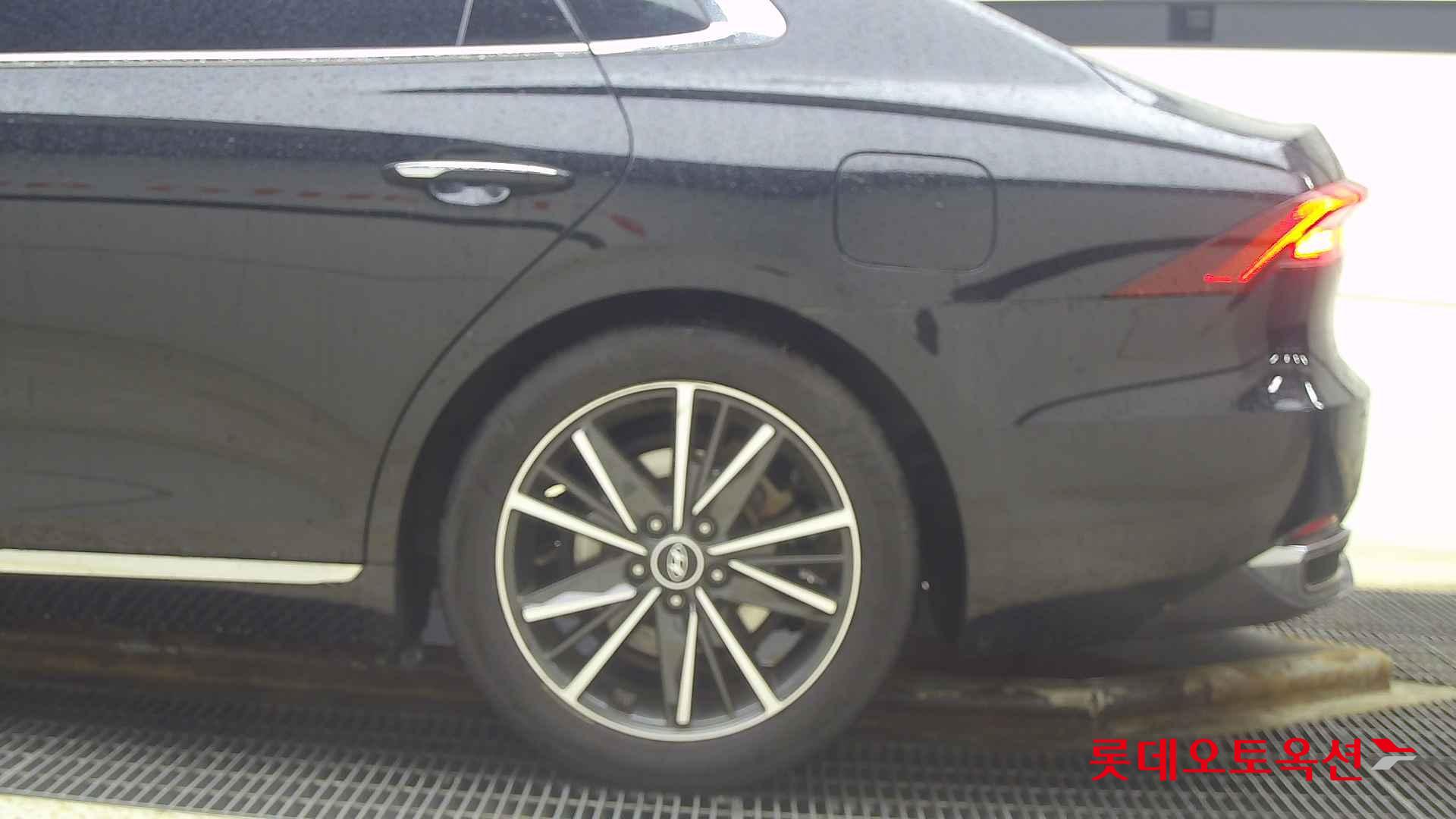 Hyundai Grandeur id 2708610 из Кореи 22