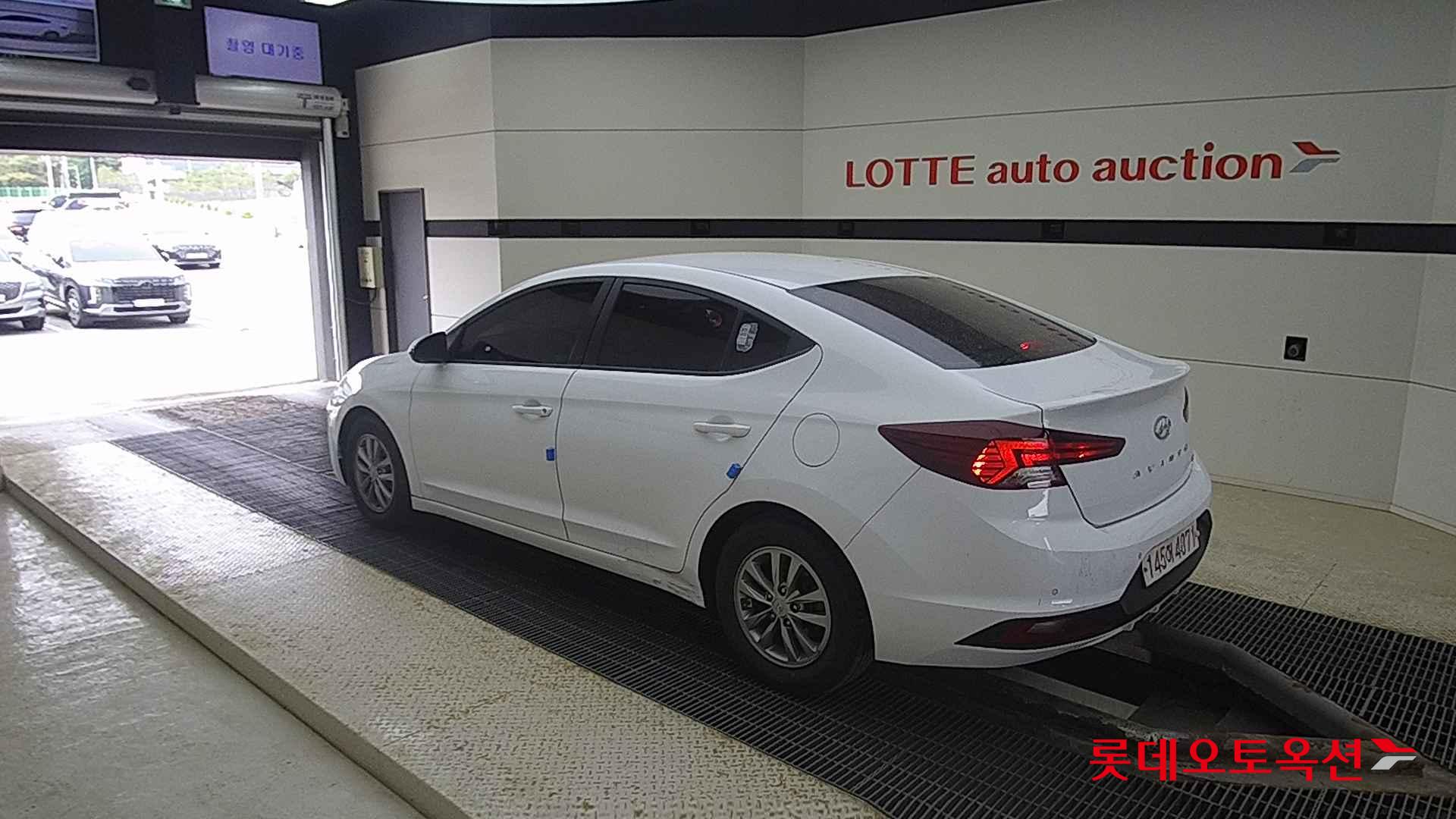 Hyundai Avante id 2720975 из Кореи 10