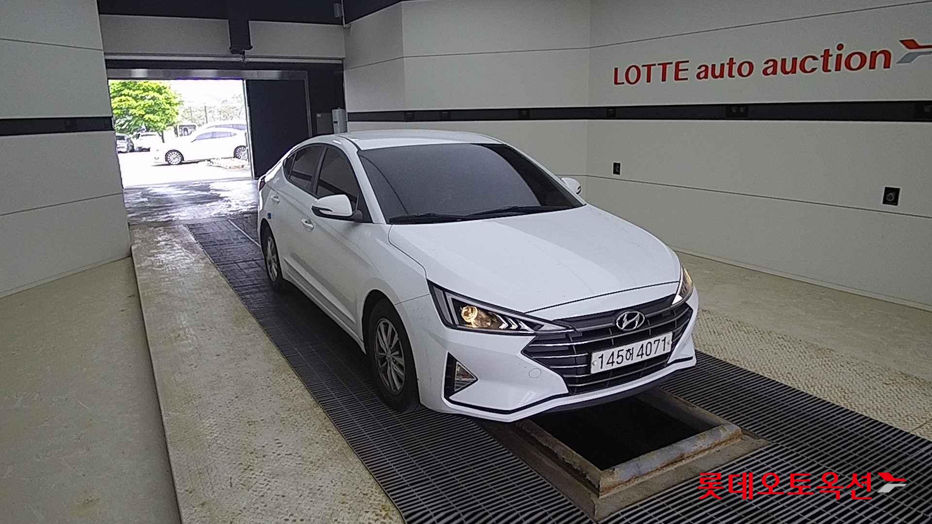 Hyundai Avante id 2720975 из Кореи 15