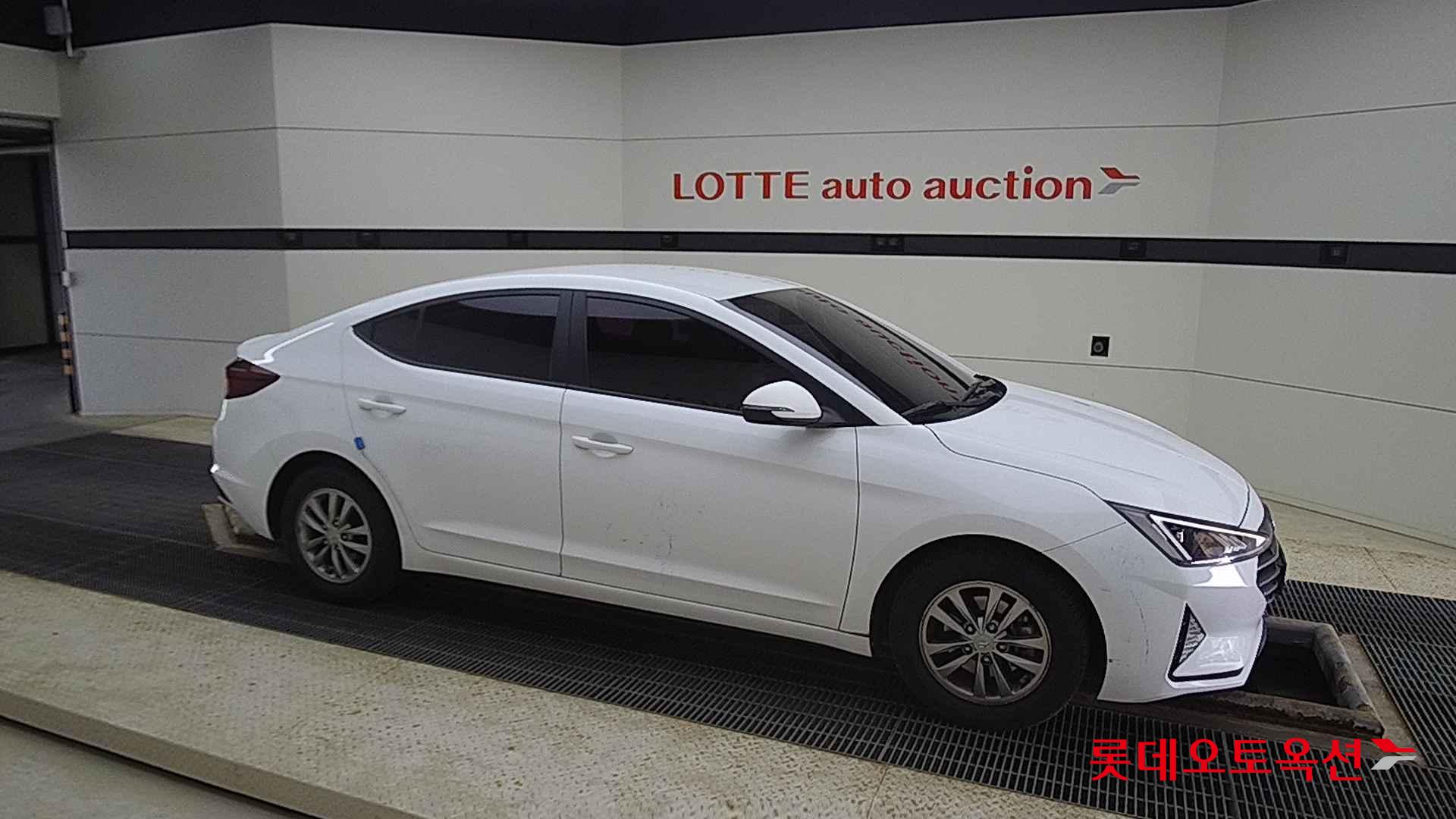 Hyundai Avante id 2720975 из Кореи 17