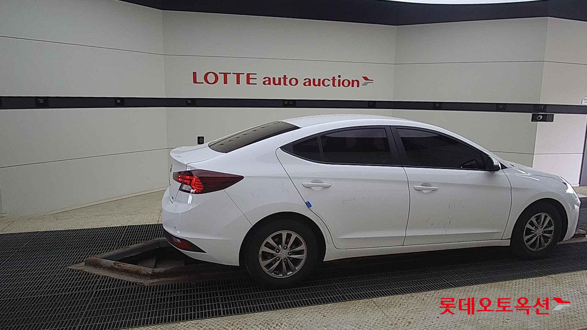 Hyundai Avante id 2720975 из Кореи 18