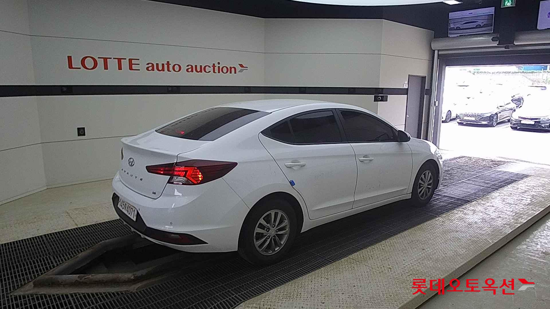 Hyundai Avante id 2720975 из Кореи 19