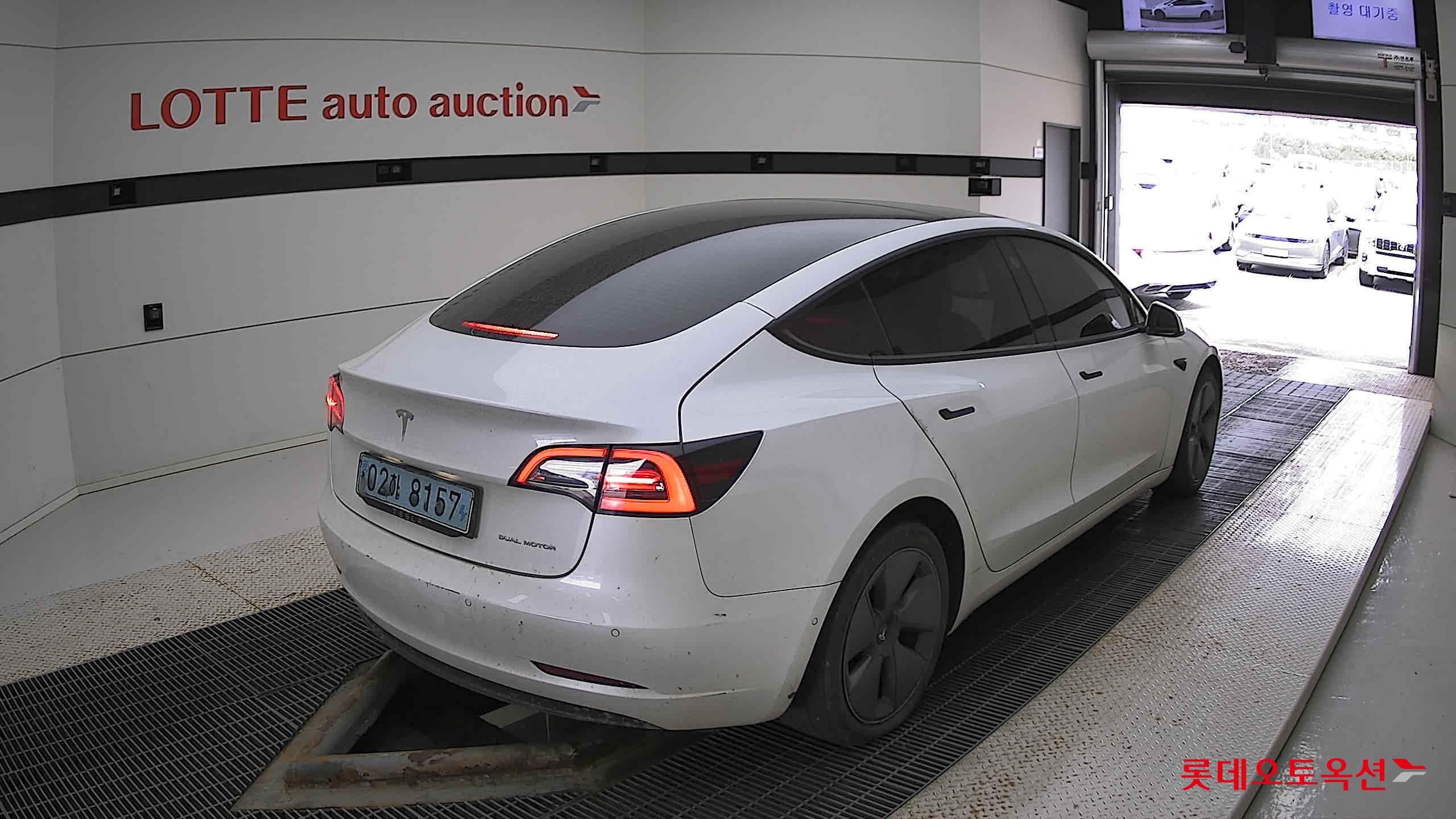 تسلا MODEL 3