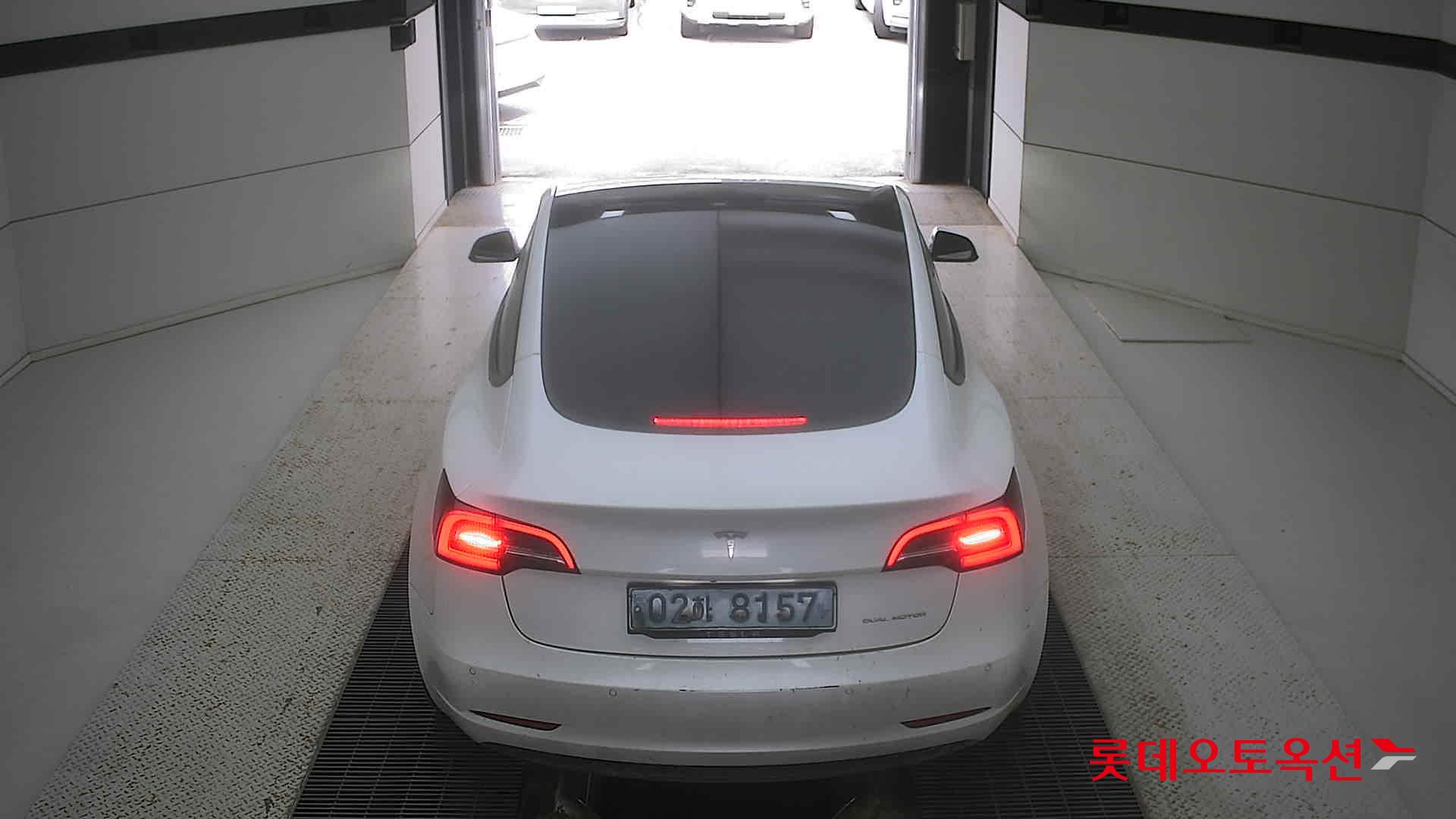 تسلا MODEL 3