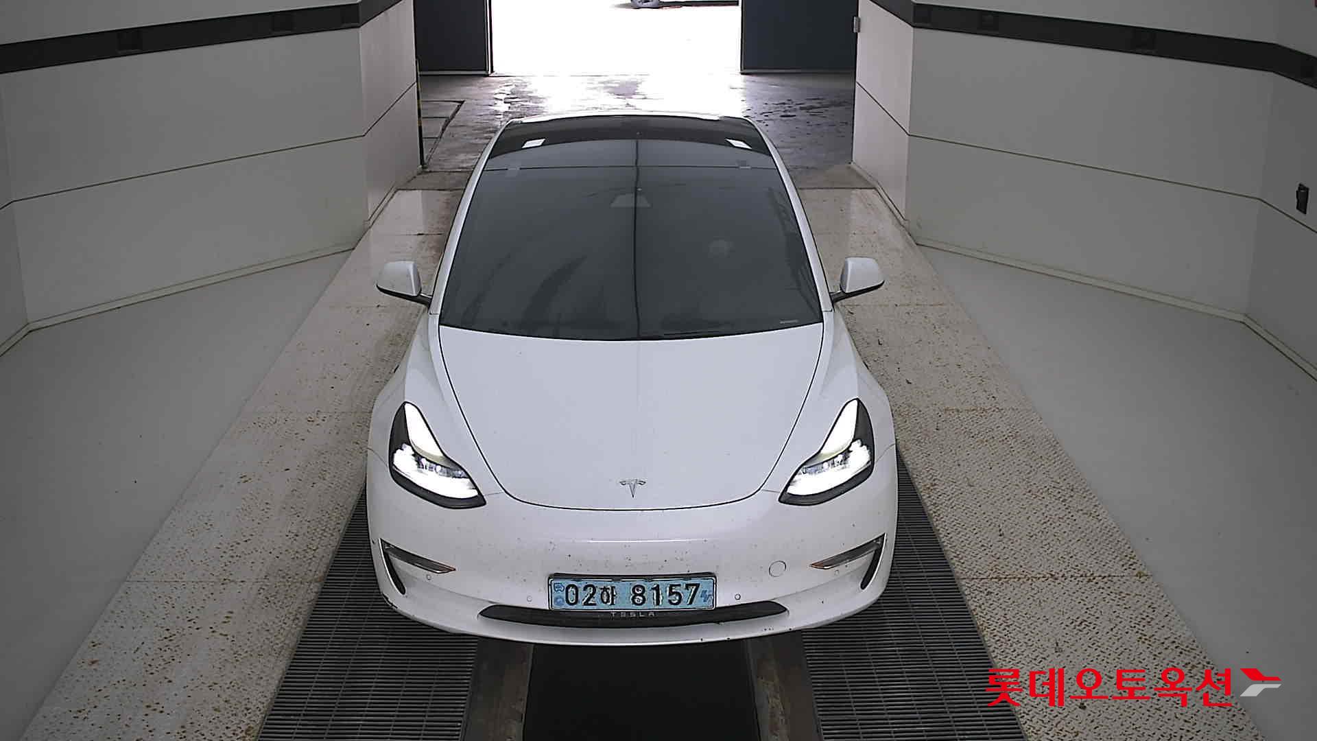 تسلا MODEL 3