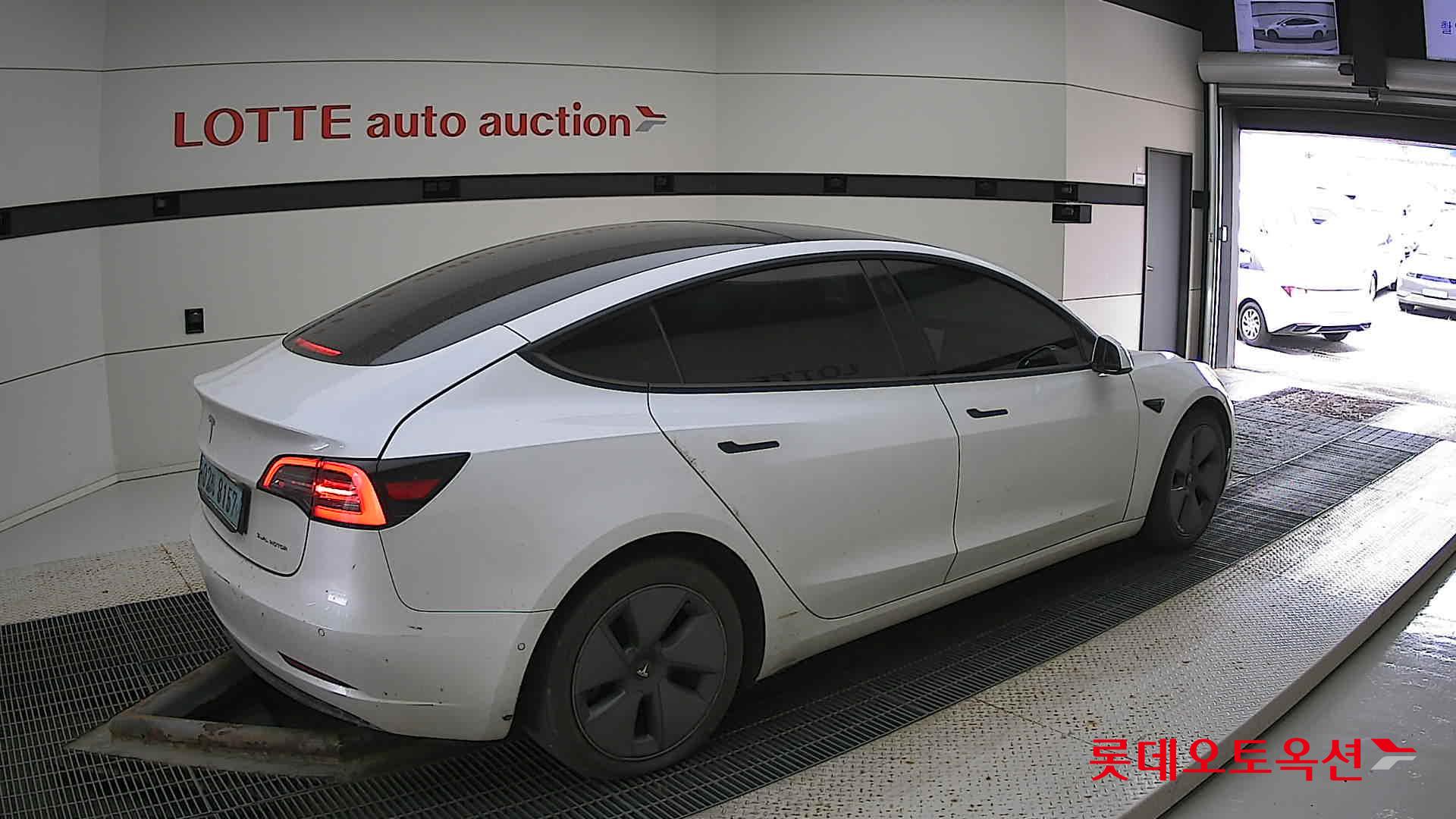 تسلا MODEL 3