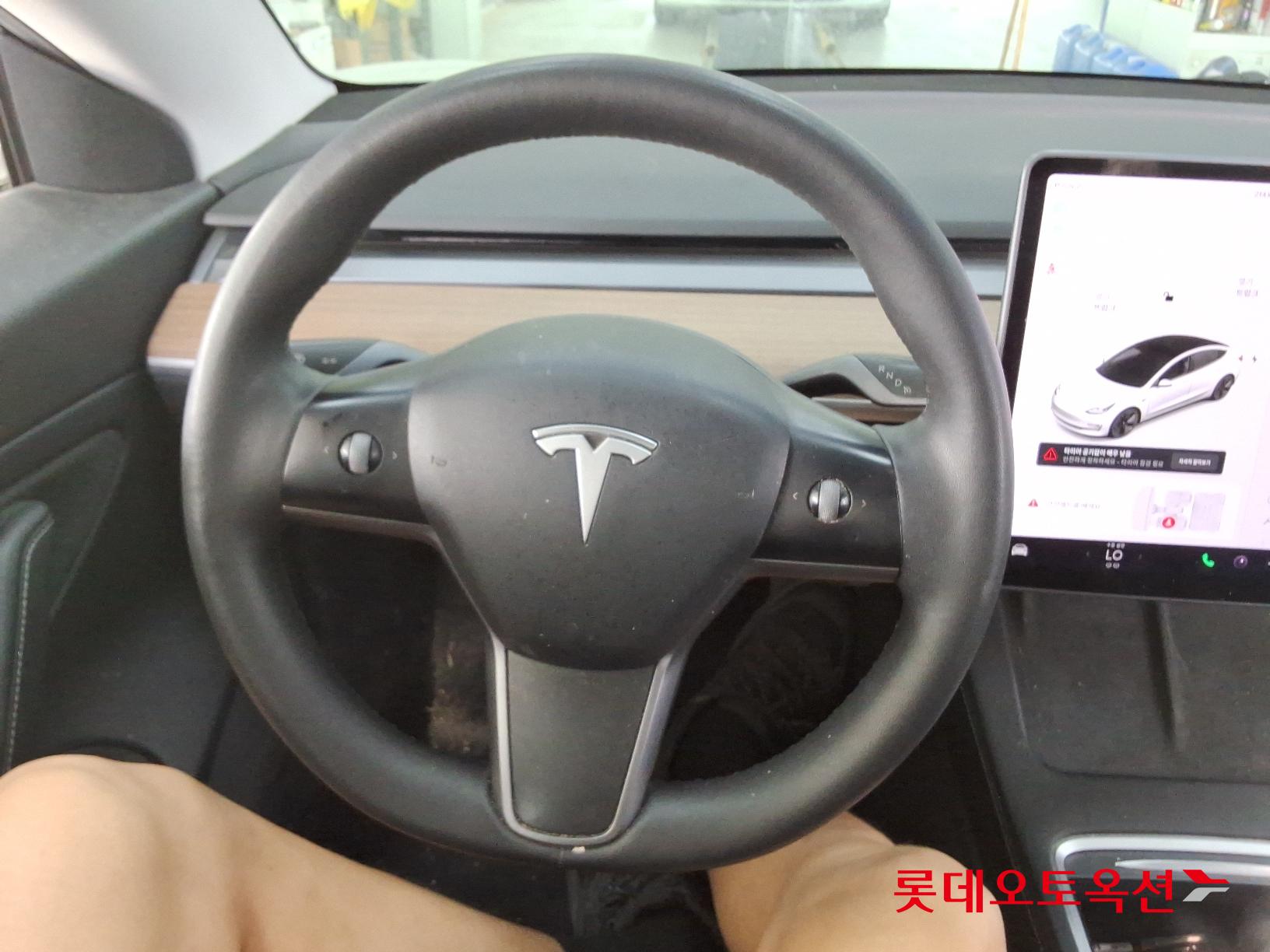 تسلا MODEL 3
