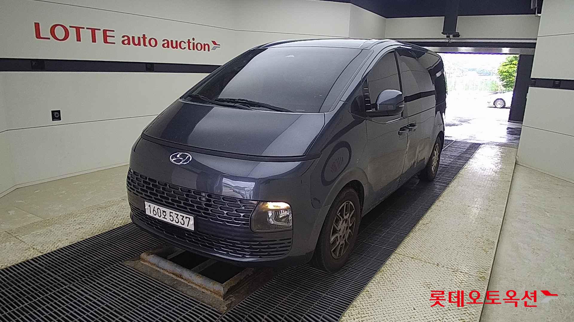 هيونداي - ستاريا (2022)