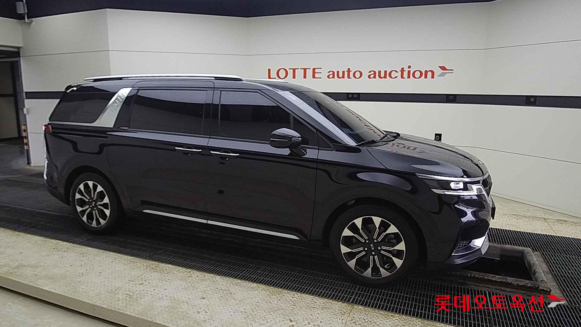 Kia Carnival Limousine id 2722629 из Кореи 17