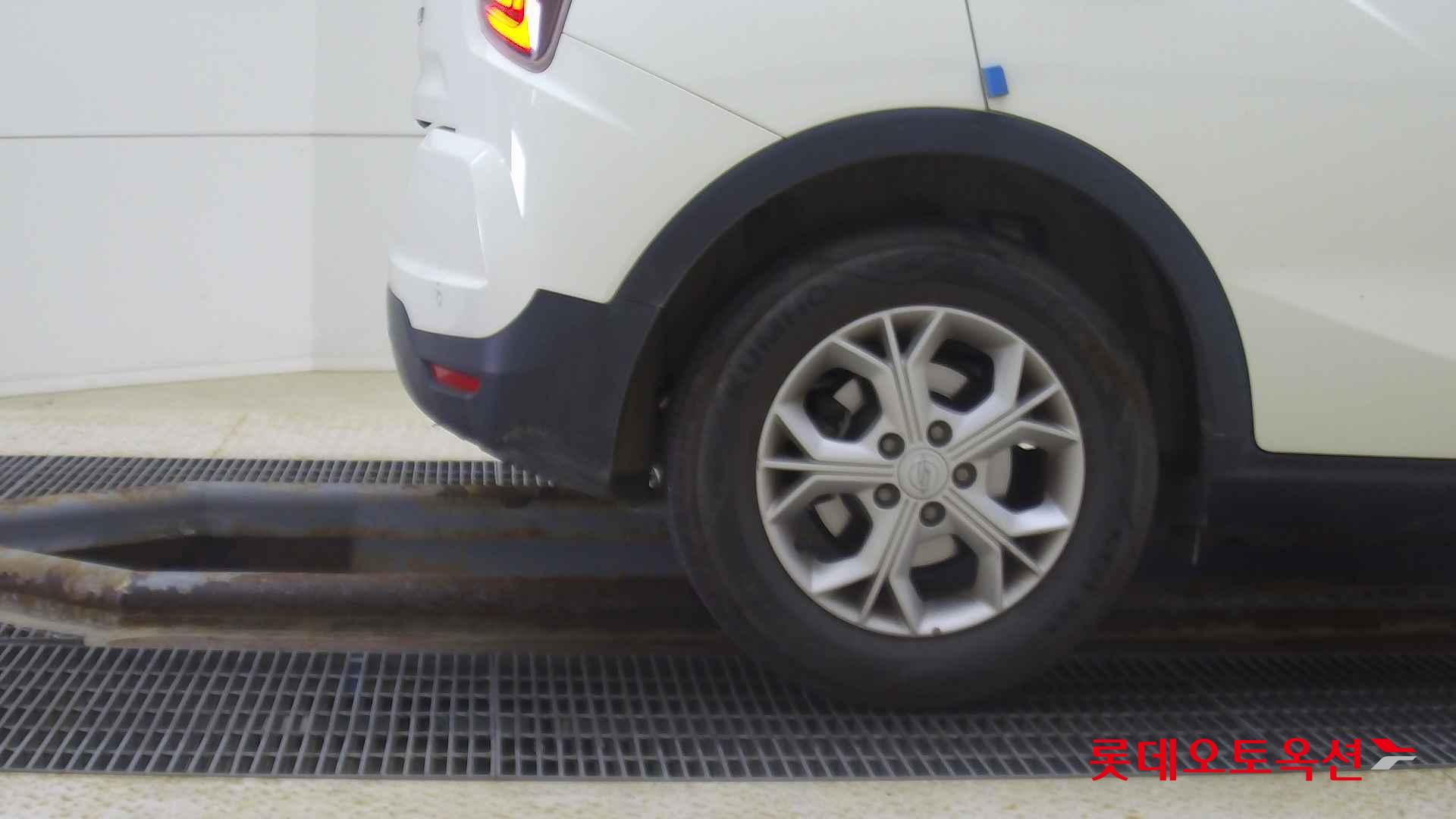 SsangYong Tivoli id 2725376 из Кореи 24