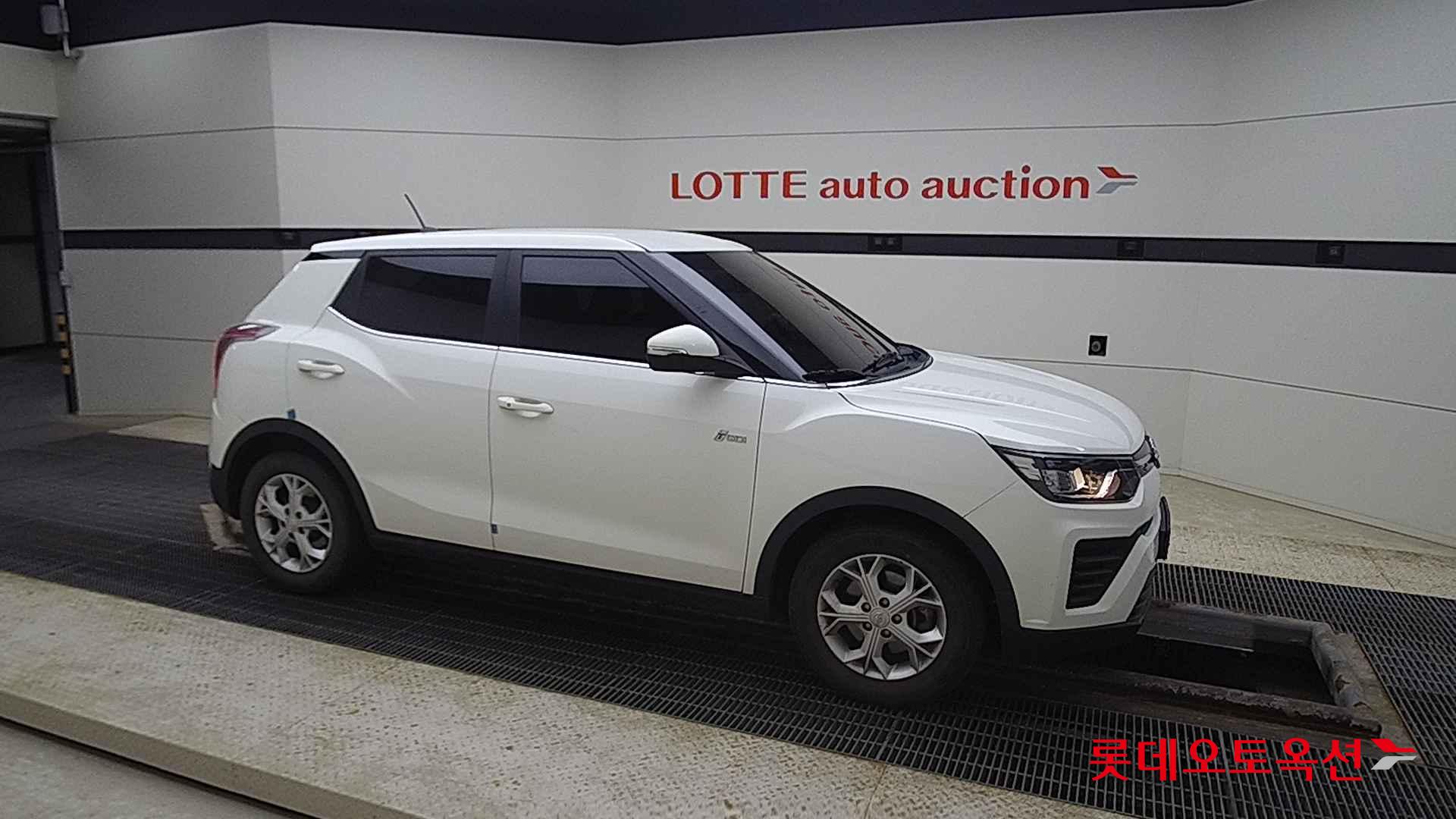 SsangYong Tivoli id 2726579 из Кореи 17