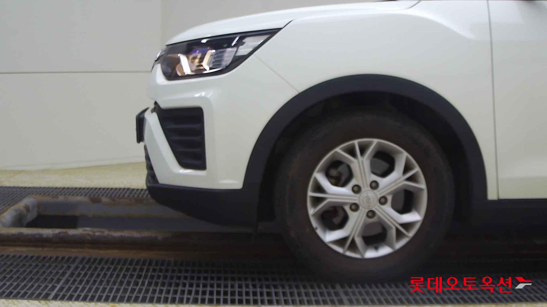 SsangYong Tivoli id 2726579 из Кореи 21