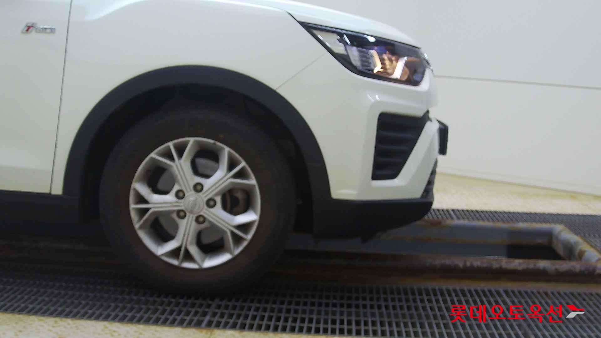 SsangYong Tivoli id 2726579 из Кореи 23