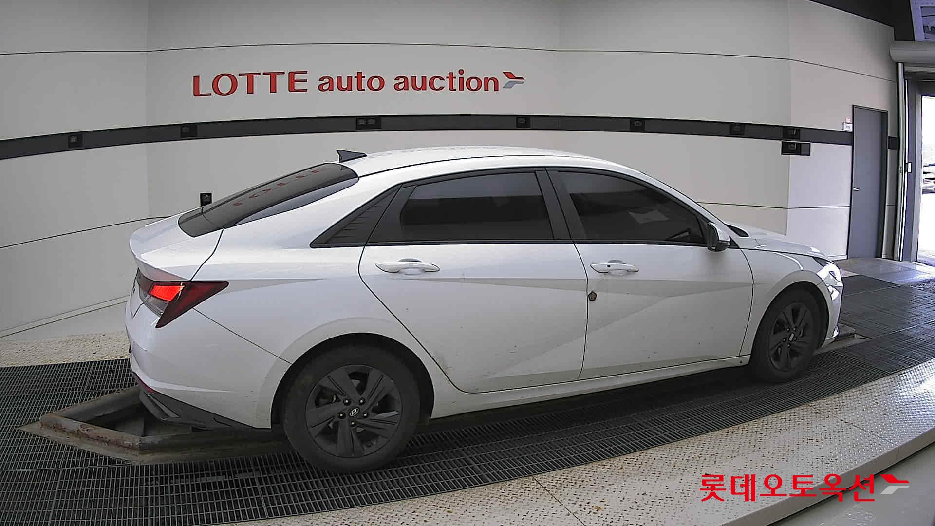 Hyundai Avante Hybrid id 2787475 из Кореи 18