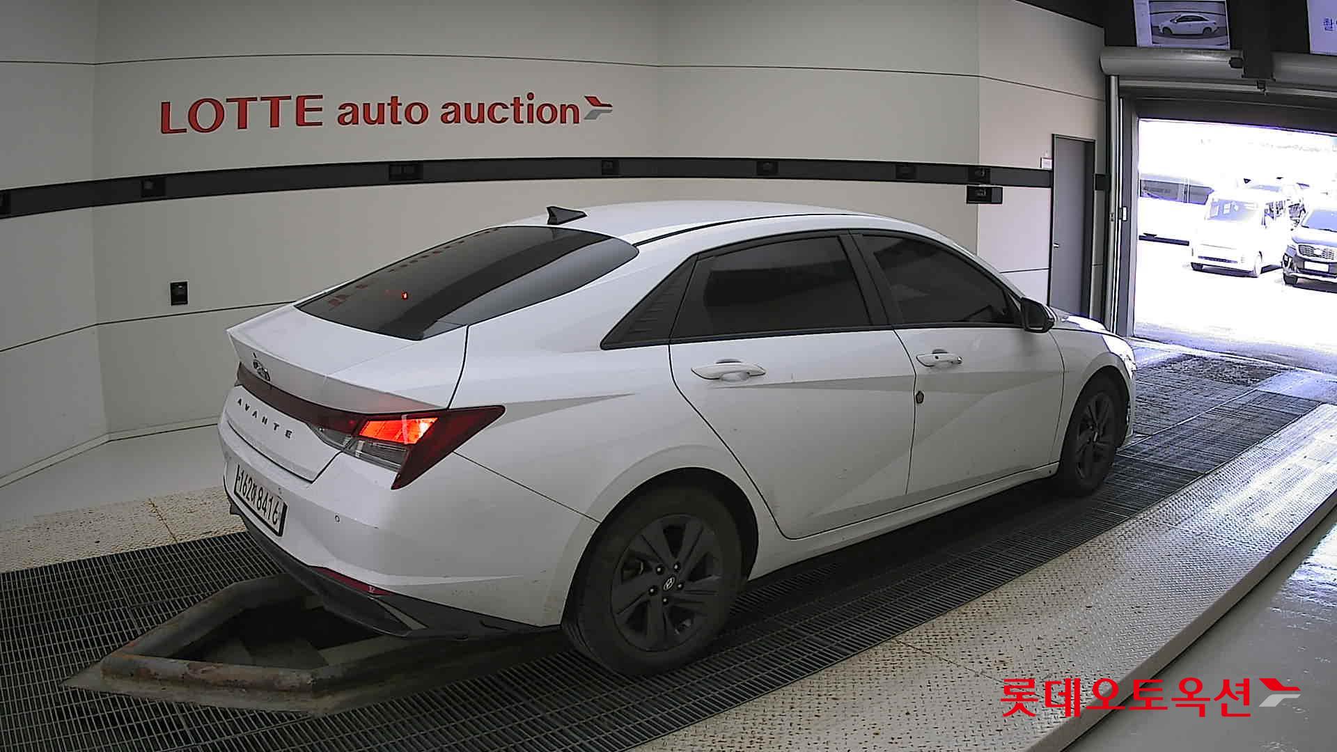 Hyundai Avante Hybrid id 2787475 из Кореи 19