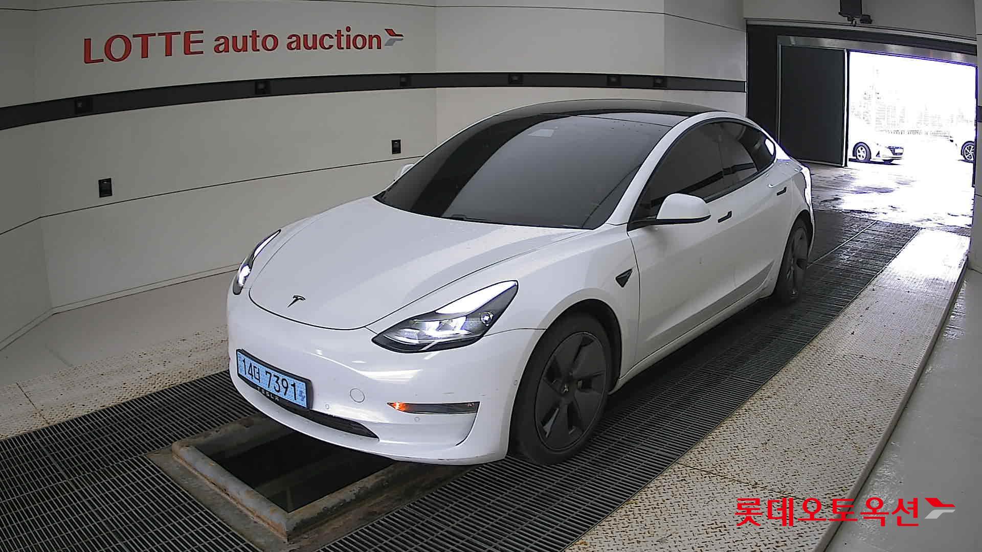 تسلا MODEL 3