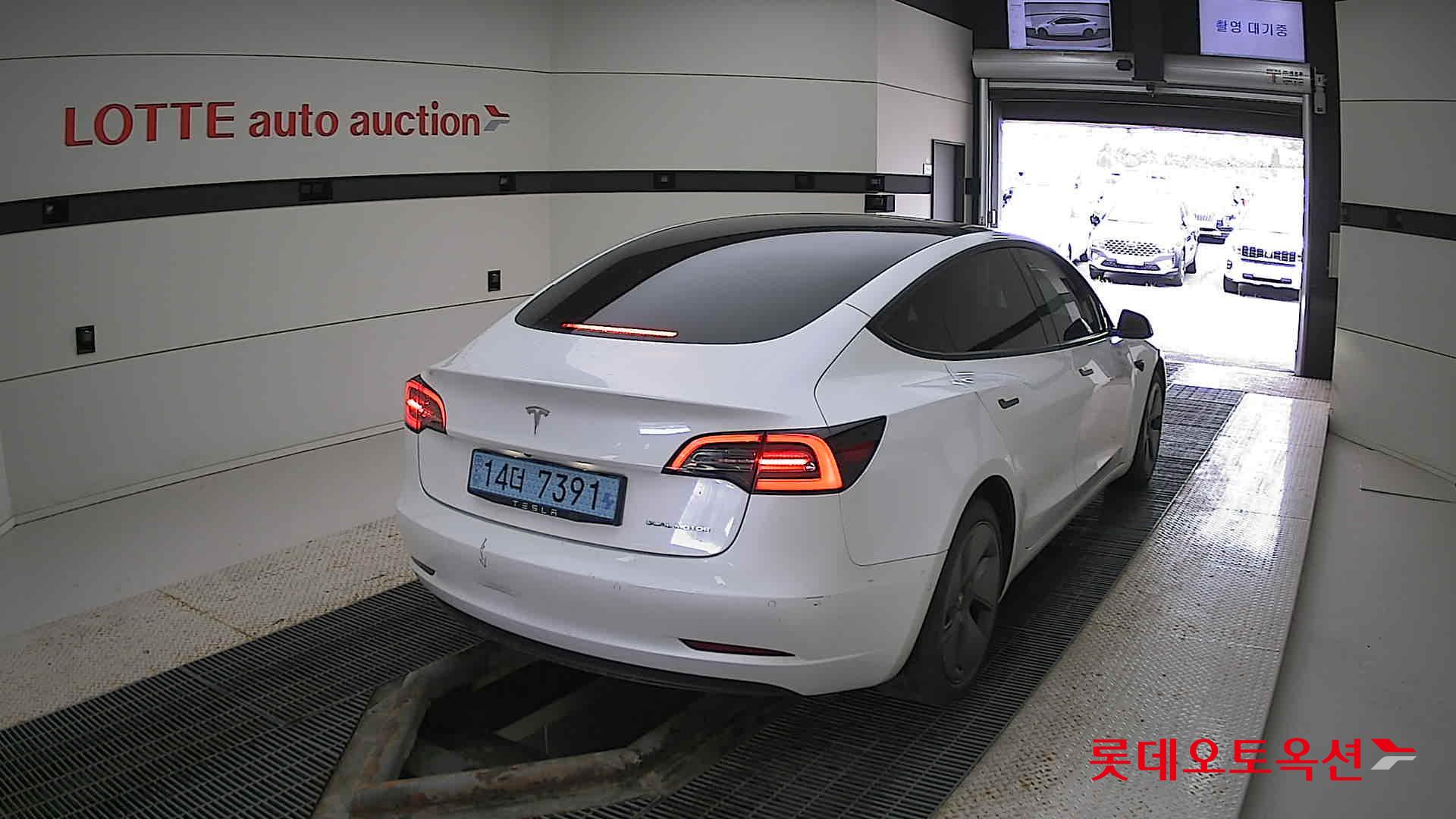 تسلا MODEL 3