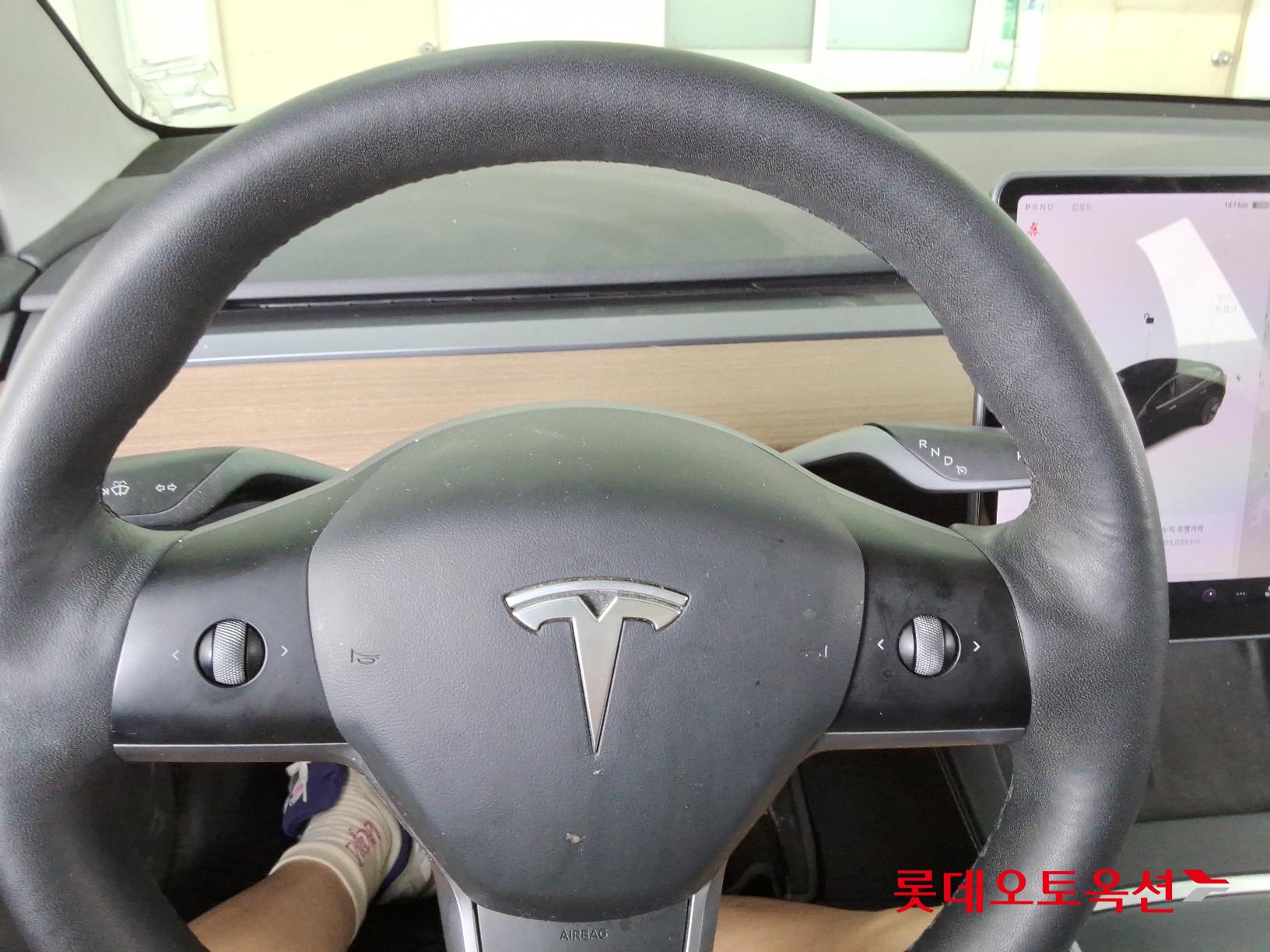 تسلا MODEL 3