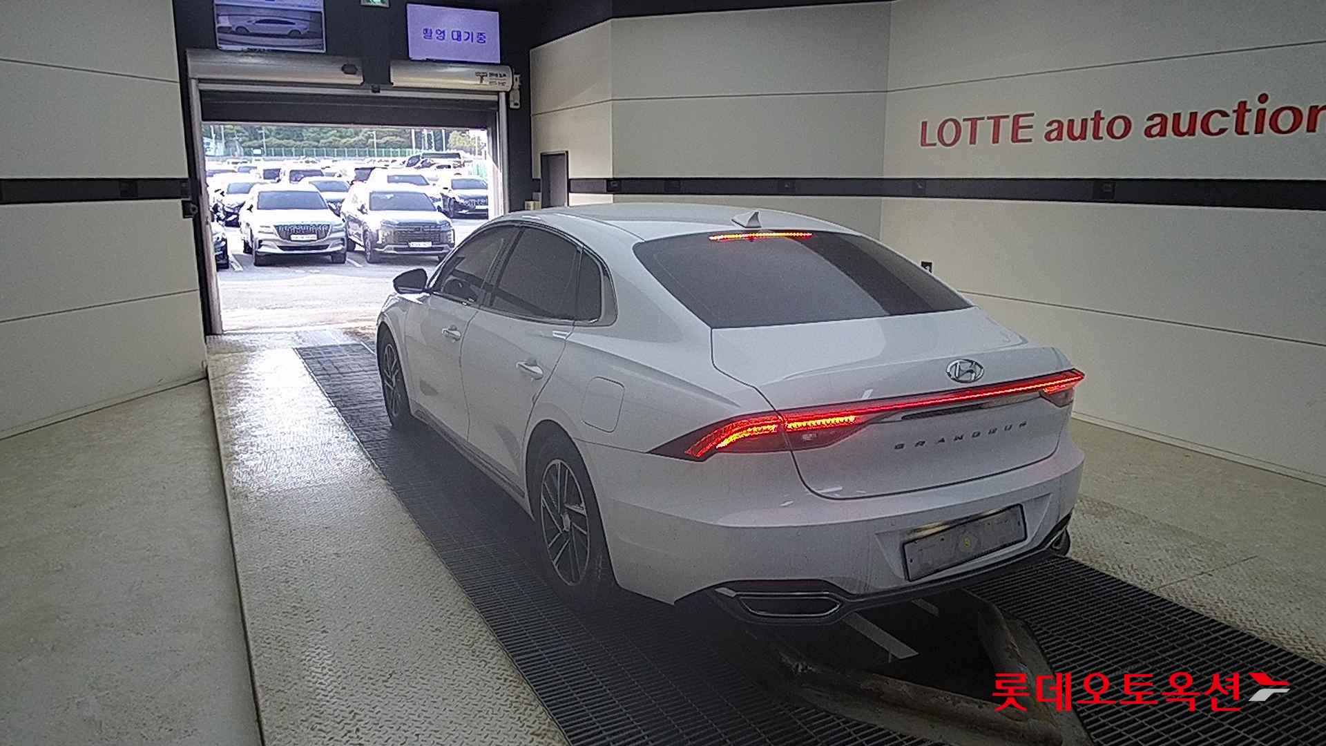 Hyundai Grandeur id 2720979 из Кореи 9