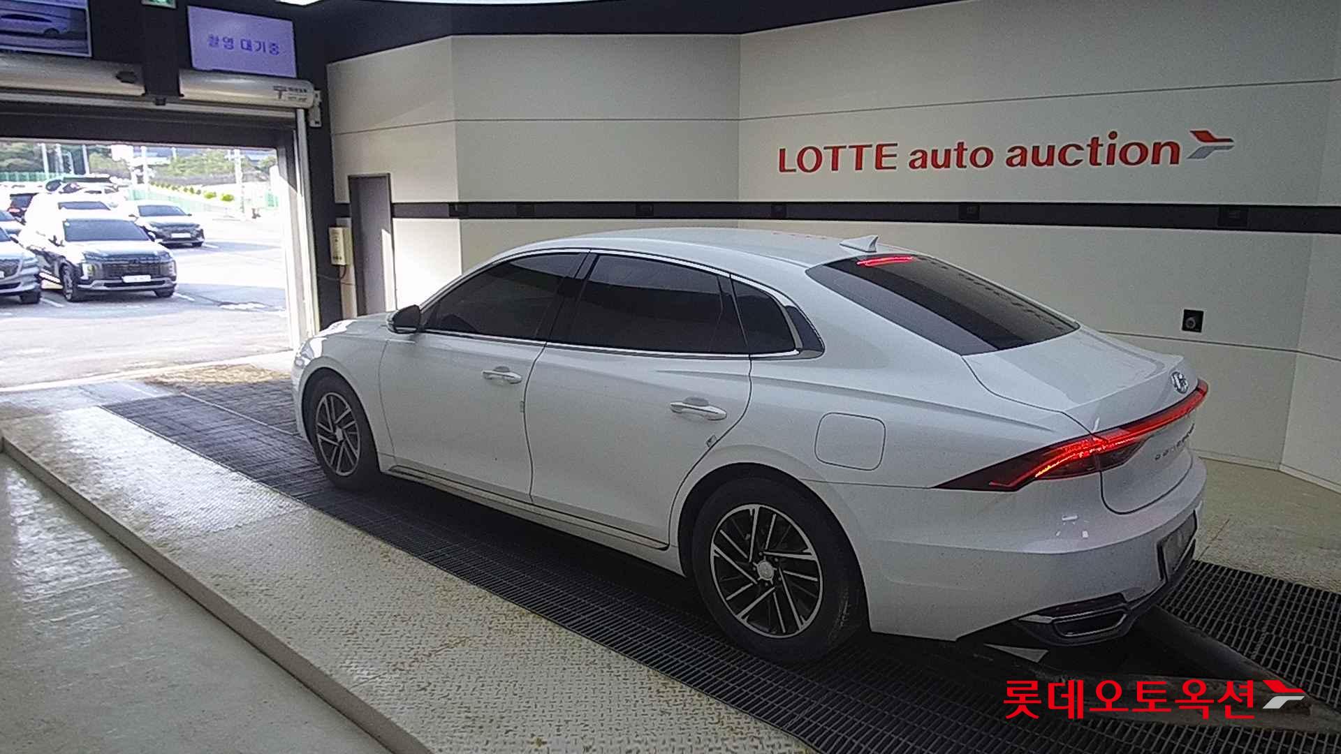 Hyundai Grandeur id 2720979 из Кореи 10