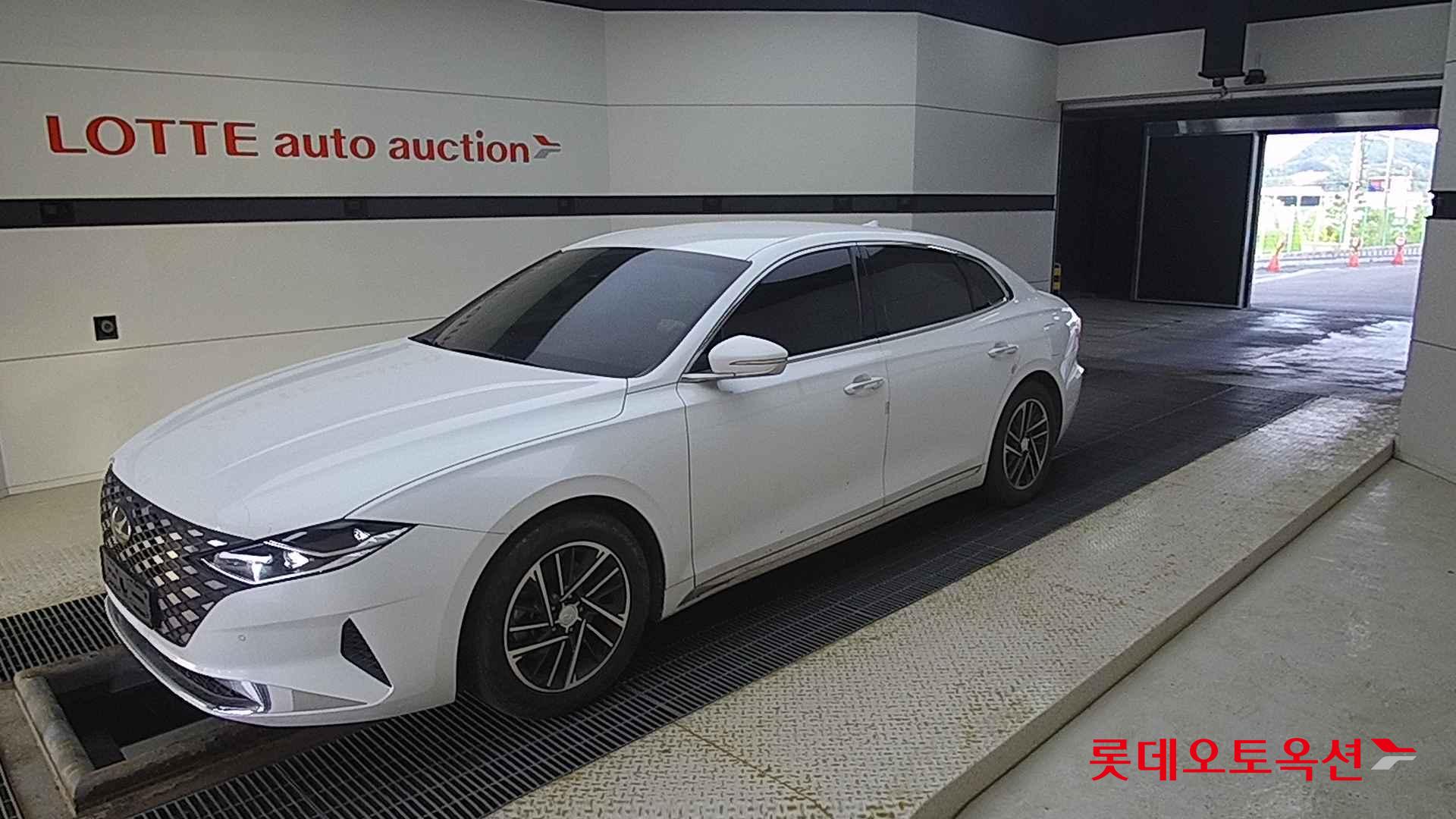 Hyundai Grandeur id 2720979 из Кореи 13