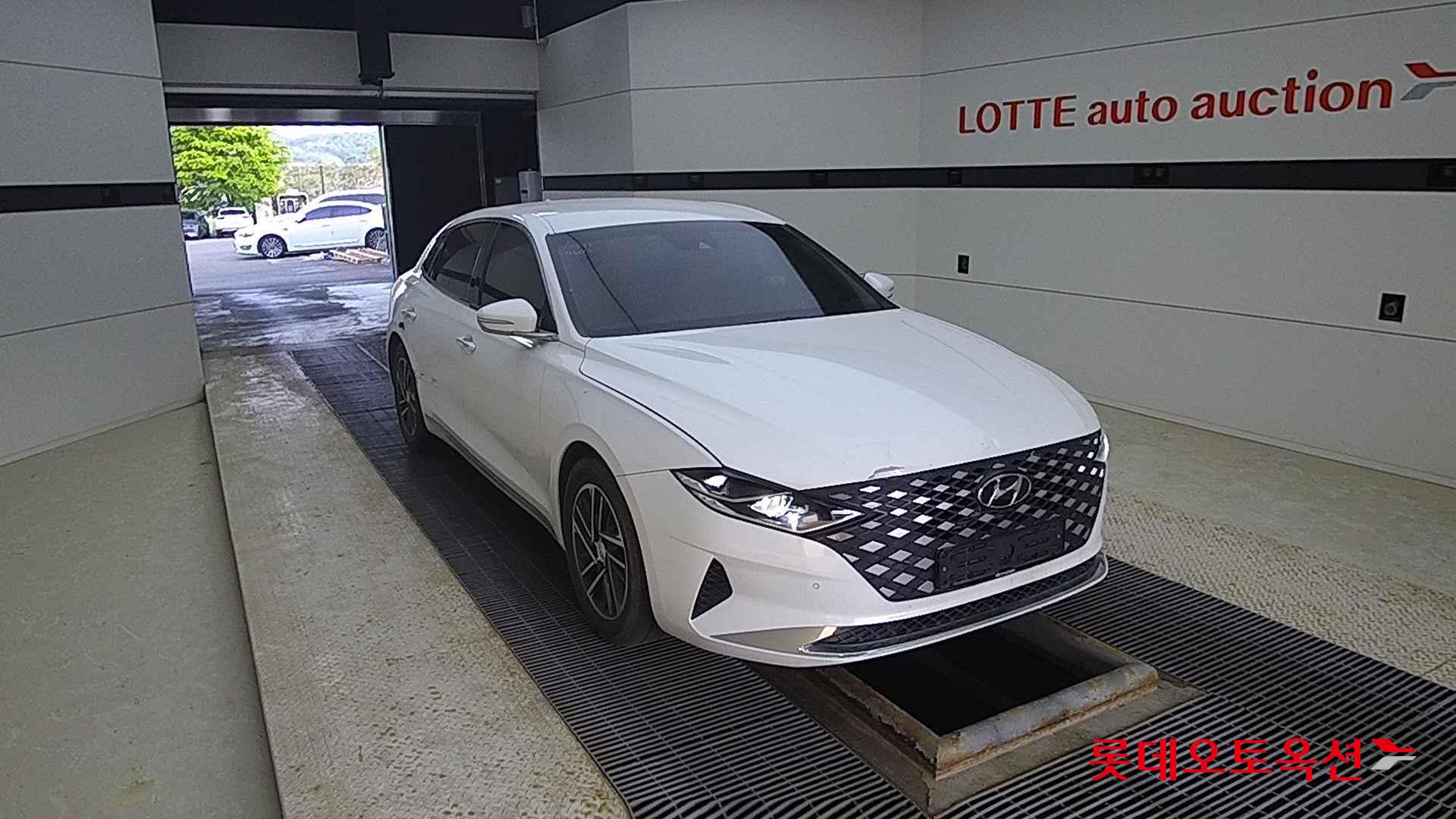 Hyundai Grandeur id 2720979 из Кореи 15