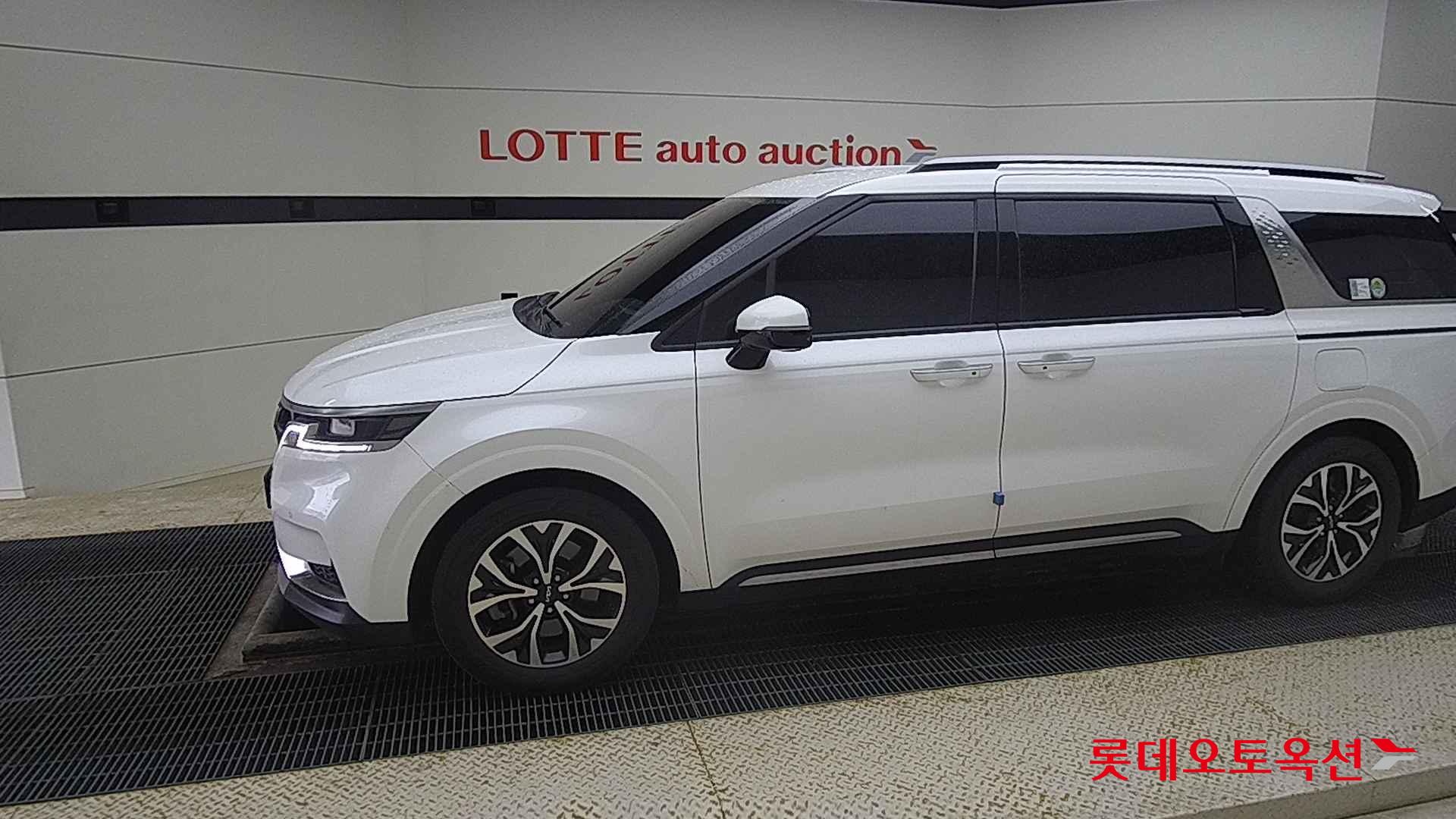 Kia Carnival id 2722641 из Кореи 12