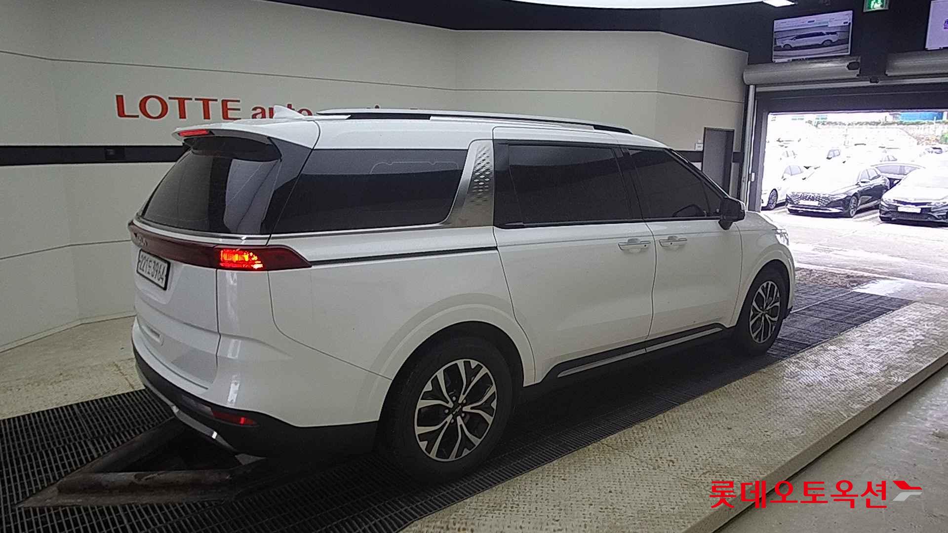 Kia Carnival id 2722641 из Кореи 19