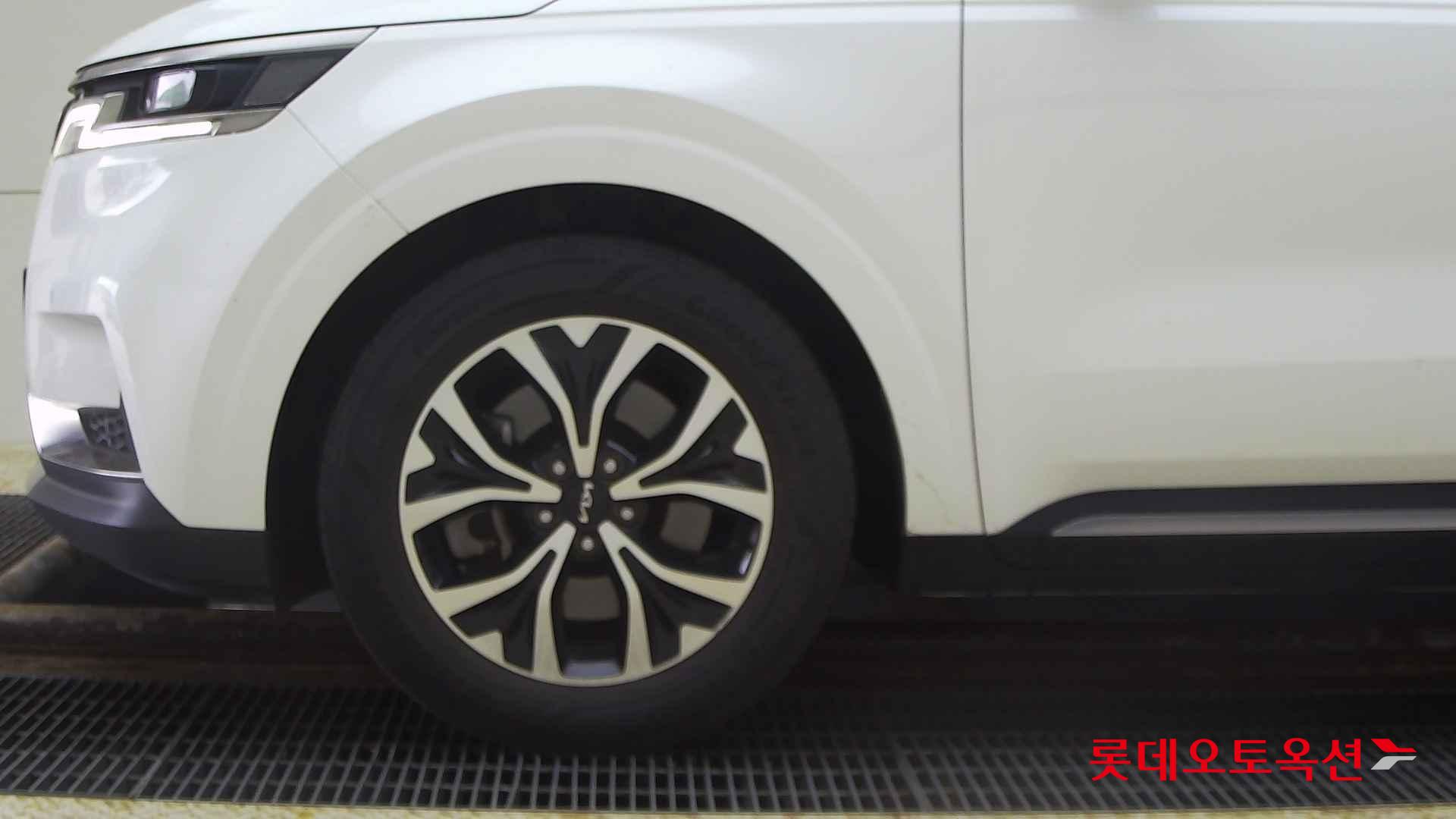 Kia Carnival id 2722641 из Кореи 21