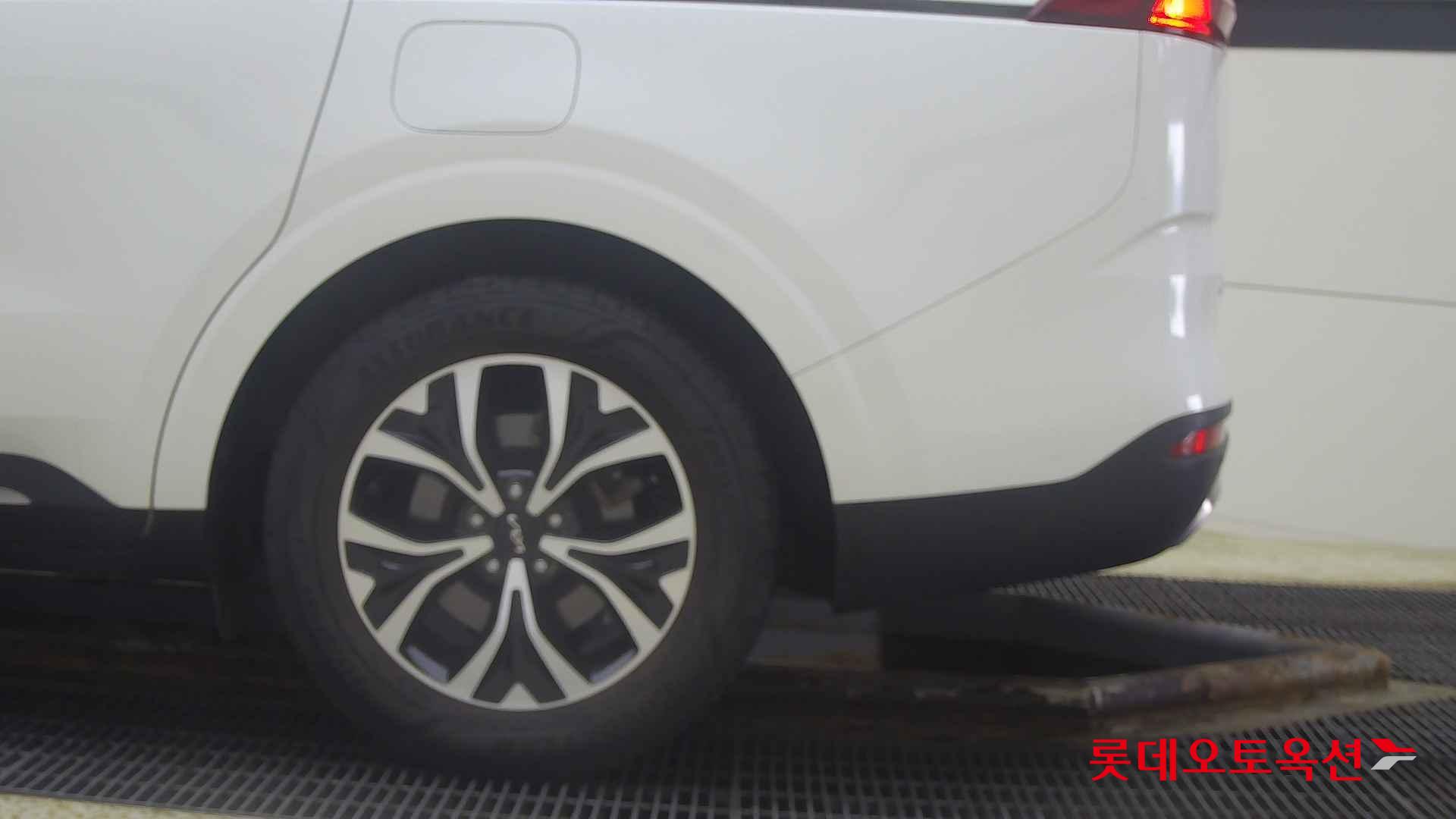 Kia Carnival id 2722641 из Кореи 22