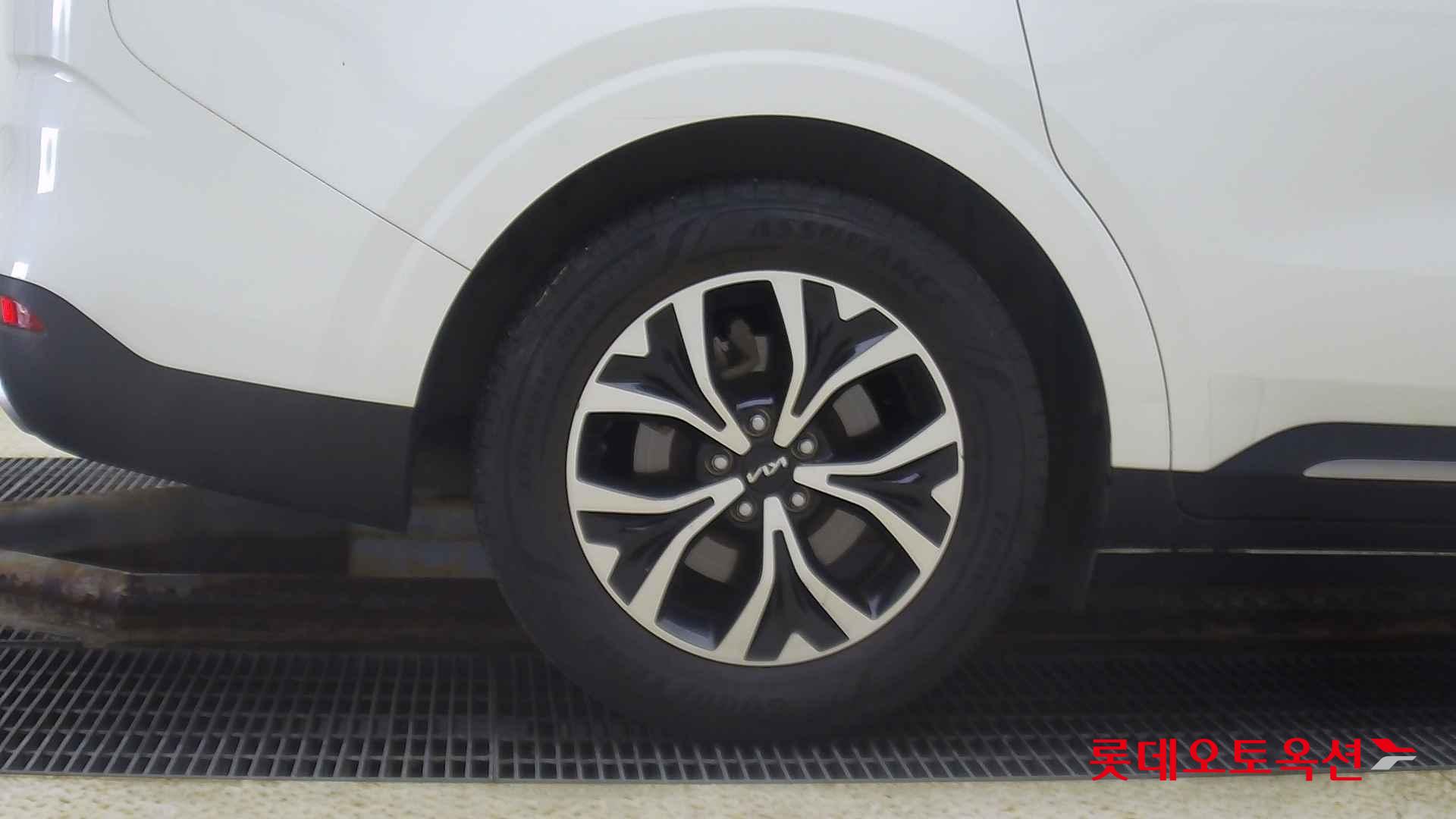 Kia Carnival id 2722641 из Кореи 24