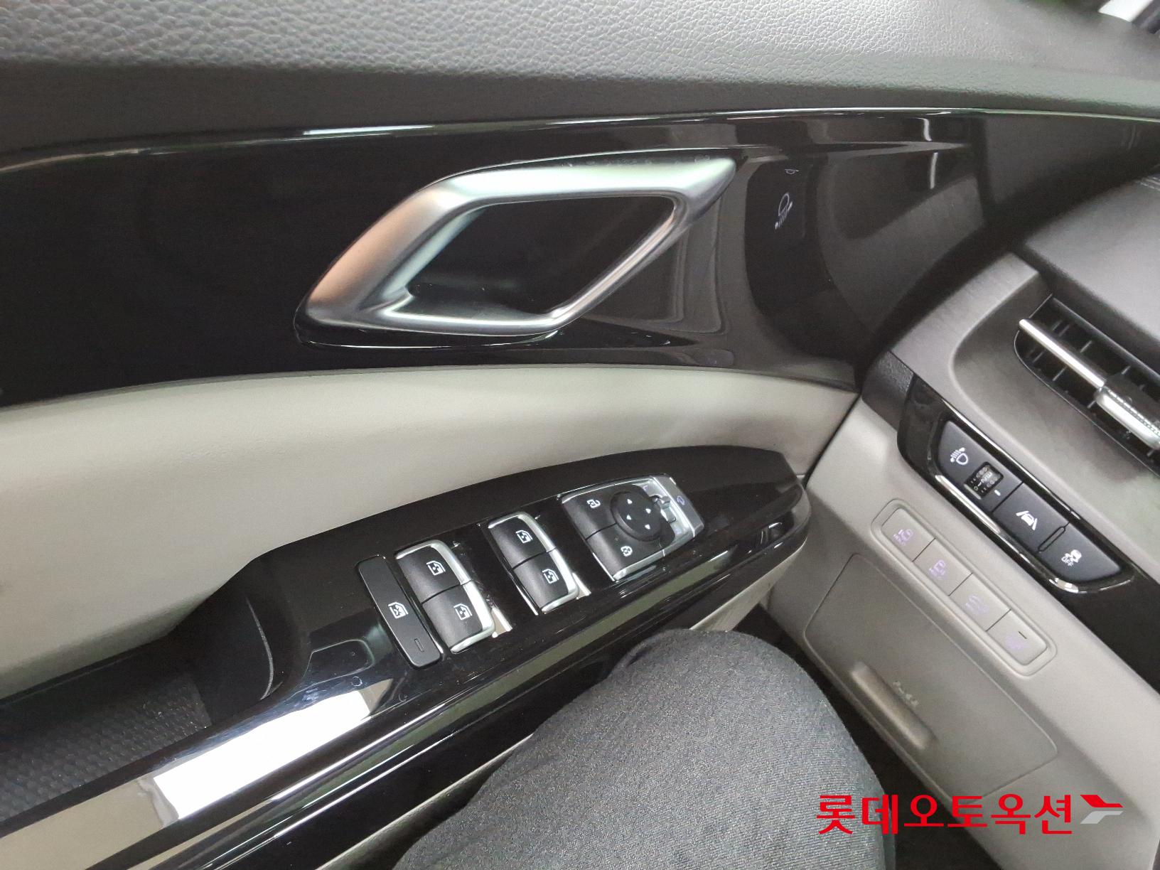 Kia Carnival id 2722641 из Кореи 28