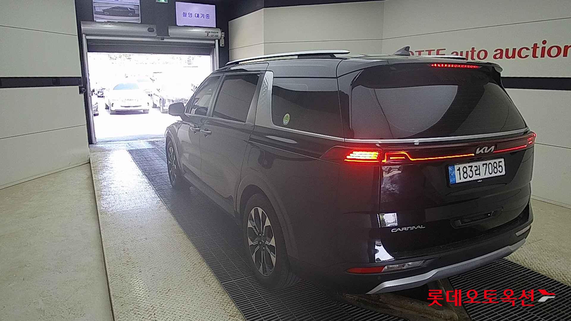 Kia Carnival id 2721041 из Кореи 9