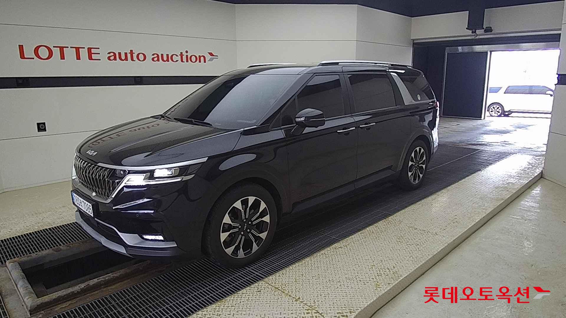 Kia Carnival id 2721041 из Кореи 13