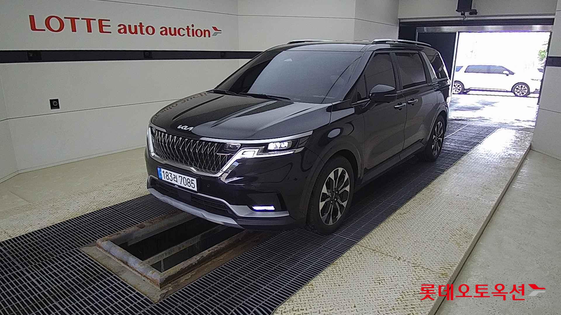 Kia Carnival id 2721041 из Кореи 14