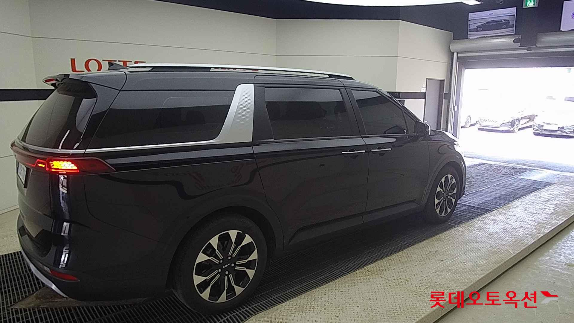 Kia Carnival id 2721041 из Кореи 19