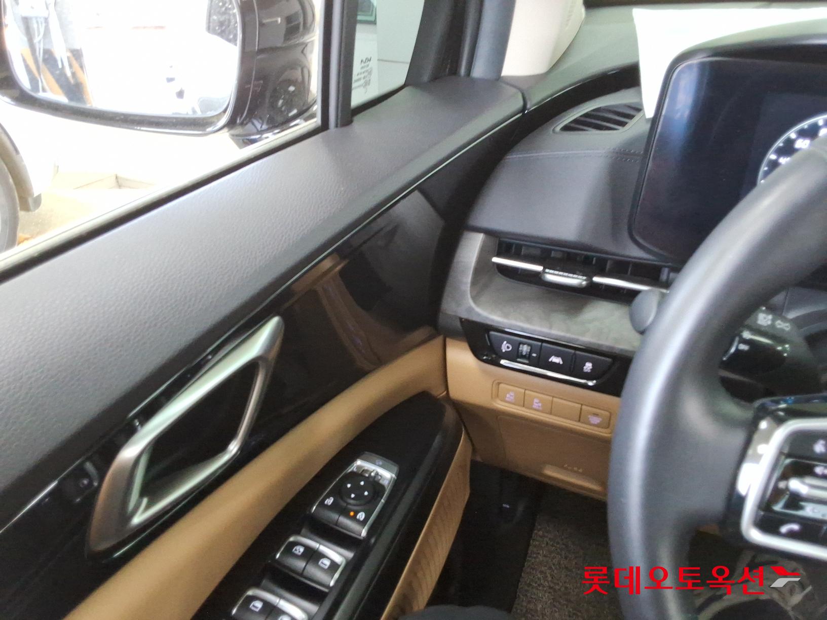 Kia Carnival id 2721041 из Кореи 28