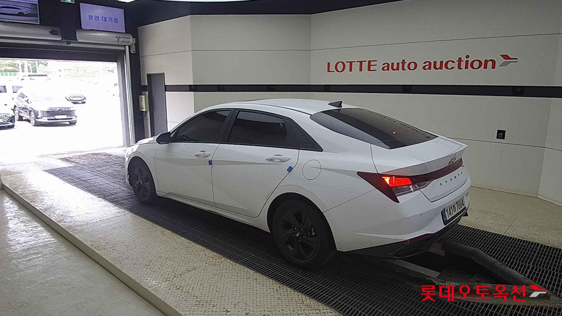 Hyundai Avante id 2720457 из Кореи 10