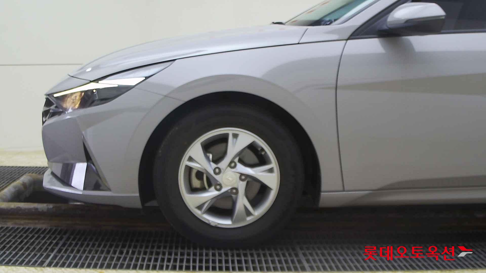 Hyundai Avante id 2721781 из Кореи 21