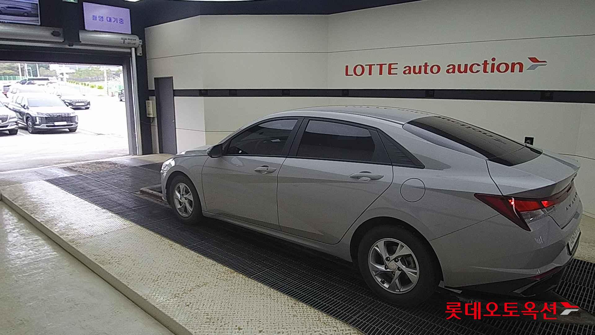 Hyundai Avante id 2721799 из Кореи 10