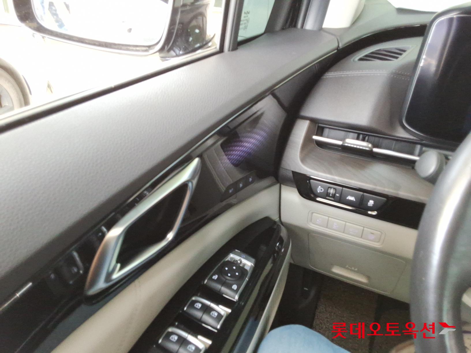 Kia Carnival Limousine id 2729332 из Кореи 28