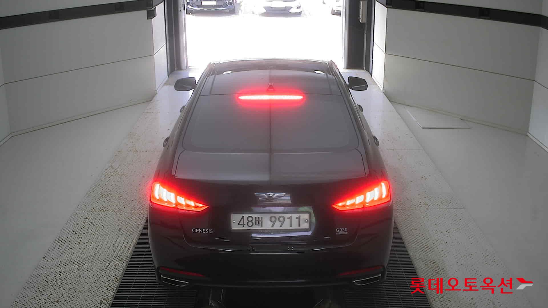 جينسس جي 330