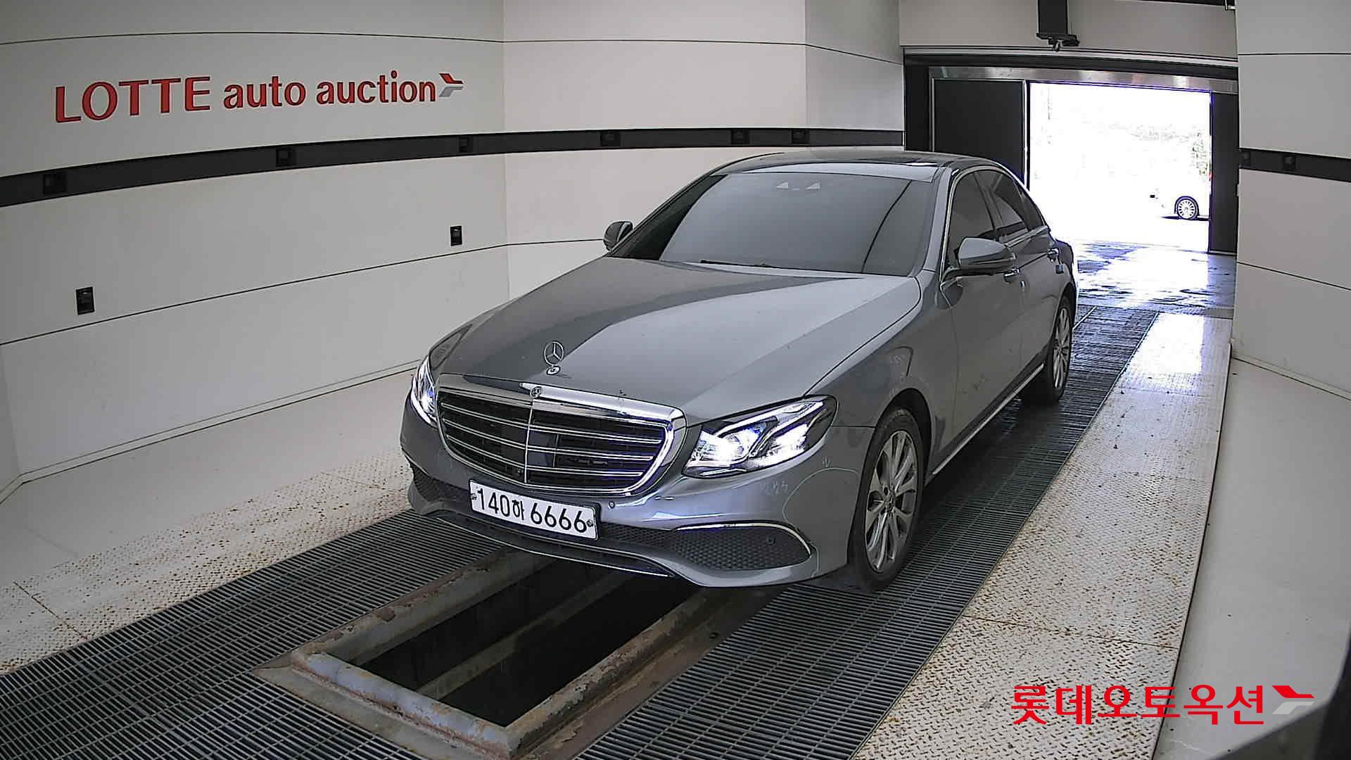 مرسيدس - E300 (2020)