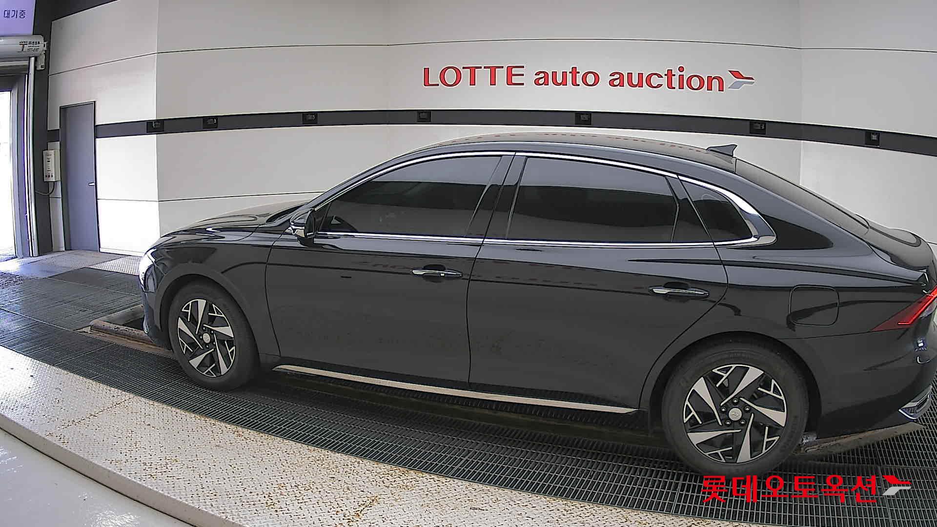 Hyundai Grandeur Hybrid id 2793432 из Кореи 11