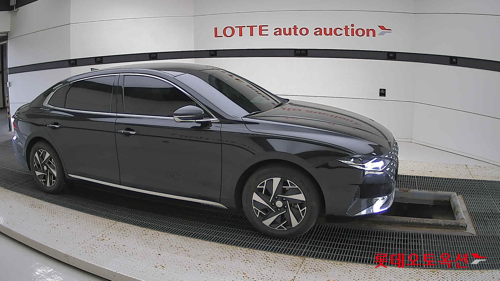 Hyundai Grandeur Hybrid id 2793432 из Кореи 17