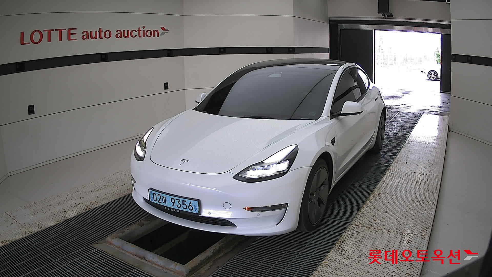 تسلا MODEL 3